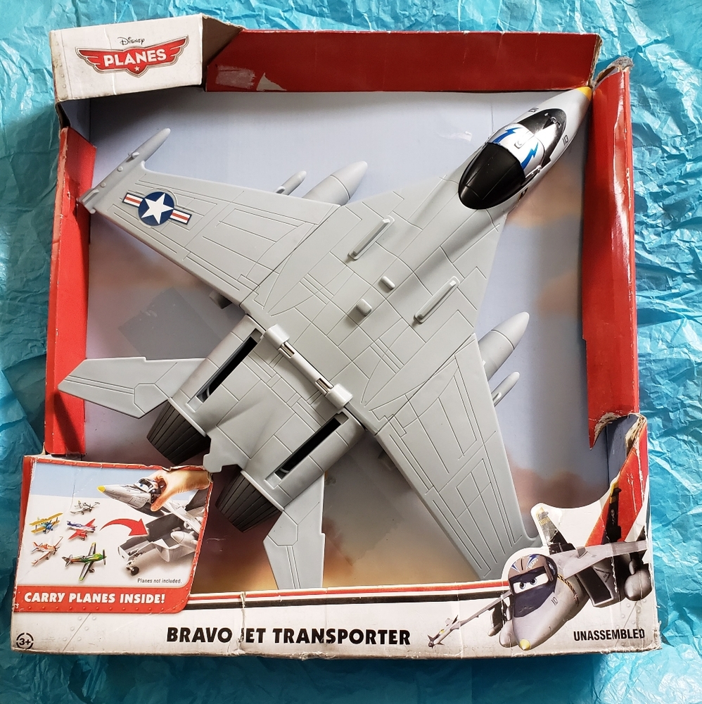⭐SOLD⭐ Disney Planes Bravo Jet Transporter